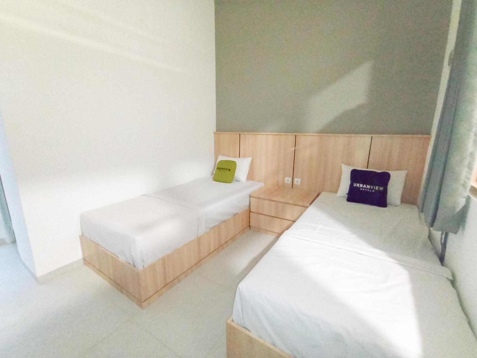 Urbanview Hotel Subali Пурвокерто Экстерьер фото