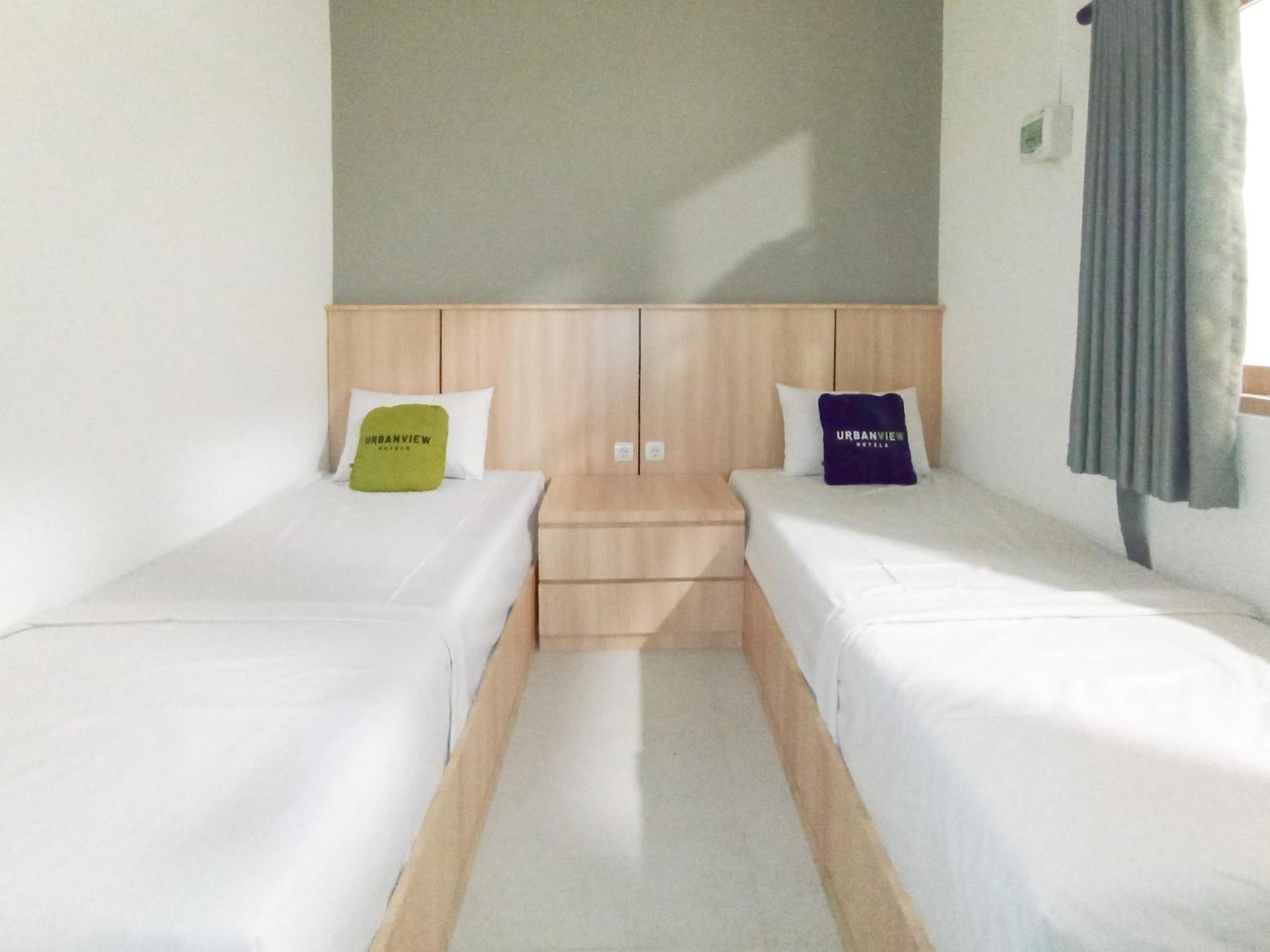 Urbanview Hotel Subali Пурвокерто Экстерьер фото