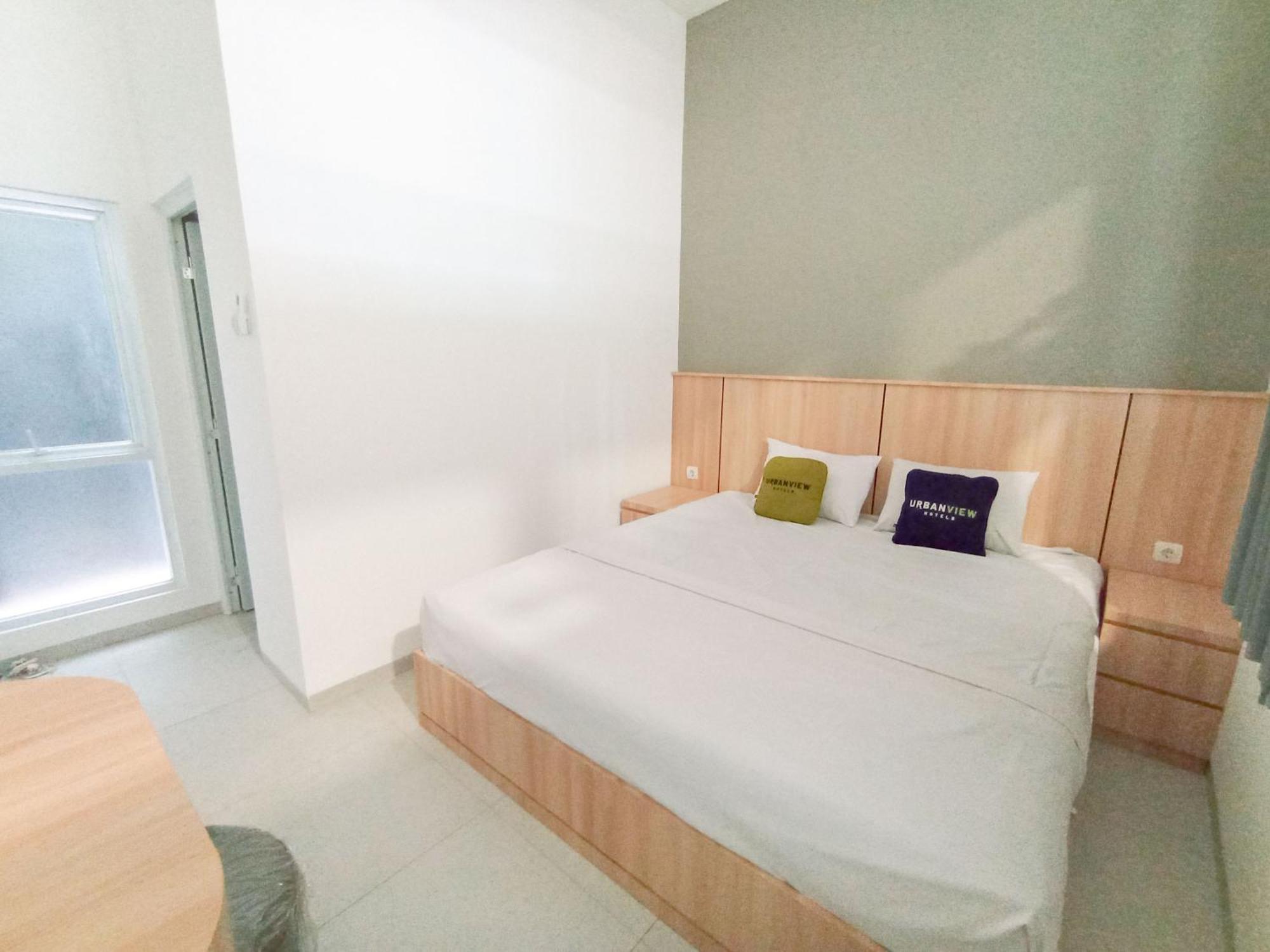 Urbanview Hotel Subali Пурвокерто Экстерьер фото